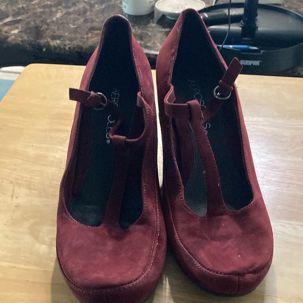 Aerosoles heels-wine size 6M